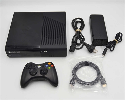 XBOX 360 E Konsol - Sort 250GB - SNR 128512231943 (B Grade) (Genbrug)